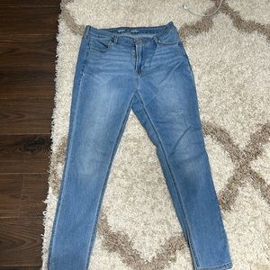 Old Navy high rise super skinny jeans size 10